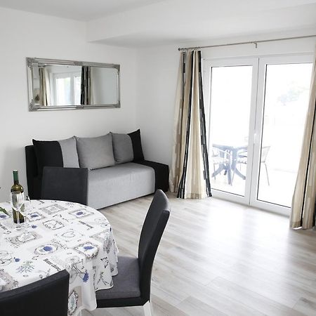 Apartments Gabrijel Vodice Eksteriør bilde