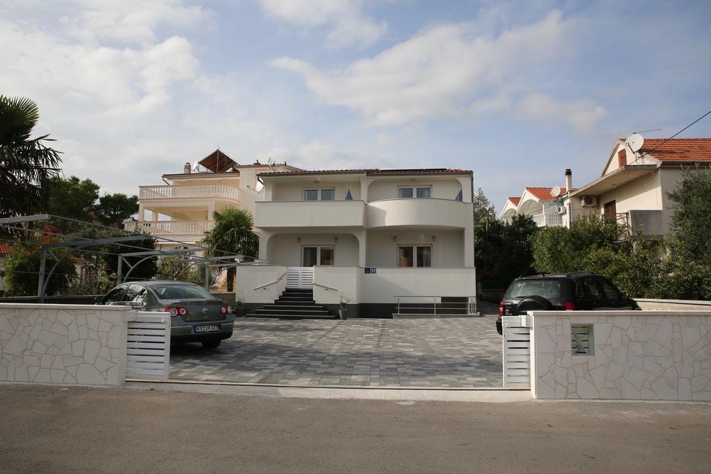 Apartments Gabrijel Vodice Eksteriør bilde