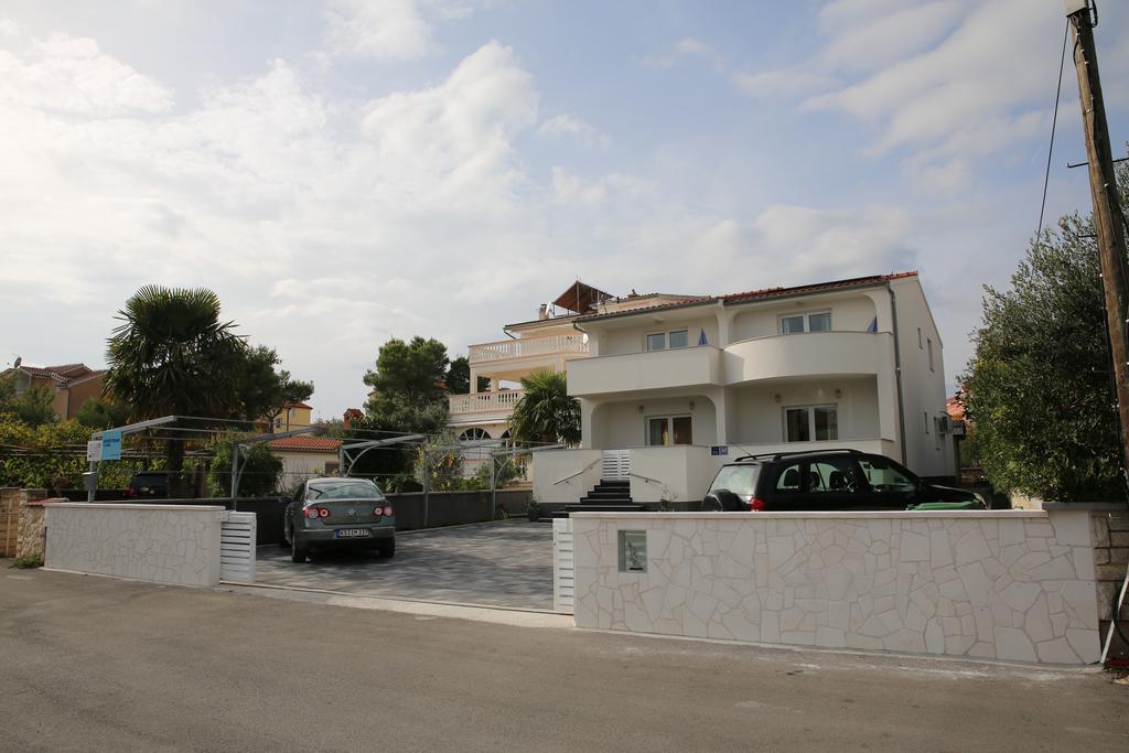 Apartments Gabrijel Vodice Eksteriør bilde